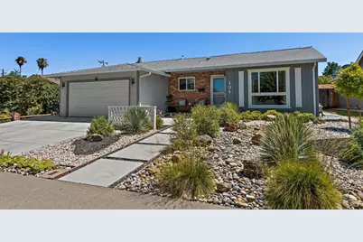 131 Manzanita Drive, Vacaville, CA 95688 - Photo 2