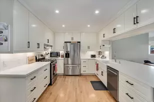 230 S Hartson St, Napa, CA 94559 - Photo 8