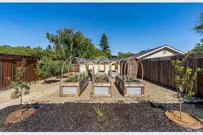 230 S Hartson Street, Napa, CA 94559 - Photo 28