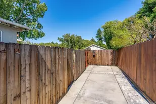 230 S Hartson St, Napa, CA 94559 - Photo 32