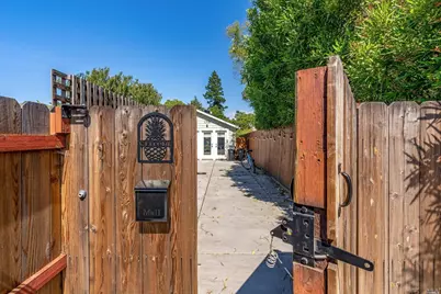 230 S Hartson Street, Napa, CA 94559 - Photo 34