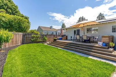 230 S Hartson Street, Napa, CA 94559 - Photo 24