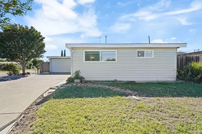 1700 Vermont Street, Fairfield, CA 94533 - Photo 2