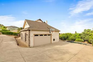 2136 Vineyard Hills Ct, Vacaville, CA 95688 - Photo 78