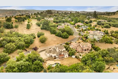 2136 Vineyard Hills Court, Vacaville, CA 95688 - Photo 90