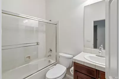 448 Three Rivers Court, Vacaville, CA 95688 - Photo 32