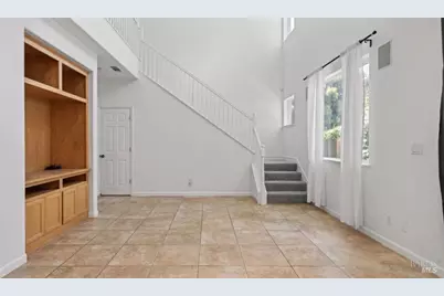 361 Gabiano Court, Vacaville, CA 95687 - Photo 6
