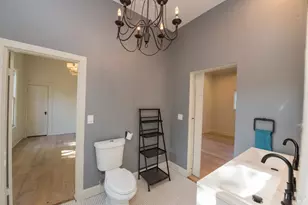 300 W 8th St, Santa Rosa, CA 95401 - Photo 16