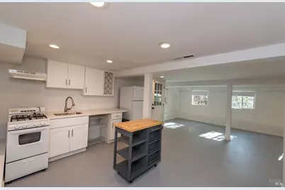 300 W 8th Street, Santa Rosa, CA 95401 - Photo 30