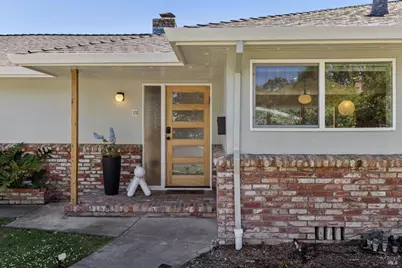 15 Brainerd Avenue, Petaluma, CA 94952 - Photo 1