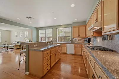 421 Bettona Way, American Canyon, CA 94503 - Photo 16
