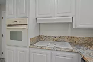 450 Mountain View Dr, Martinez, CA 94553 - Photo 22
