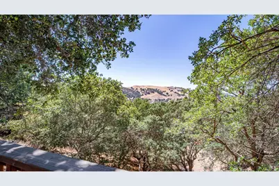 450 Mountain View Drive, Martinez, CA 94553 - Photo 8