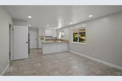 450 Mountain View Drive, Martinez, CA 94553 - Photo 16