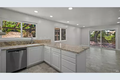 450 Mountain View Drive, Martinez, CA 94553 - Photo 20