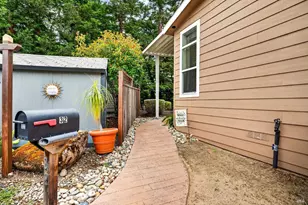 32 Springhill Ct, Santa Rosa, CA 95409 - Photo 36