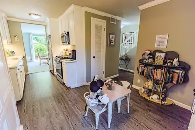 112 Surrey Lane, San Rafael, CA 94903 - Photo 10