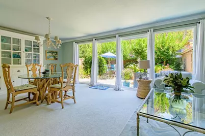 112 Surrey Lane, San Rafael, CA 94903 - Photo 2