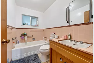 111 S Franklin Street, Cloverdale, CA 95425 - Photo 20