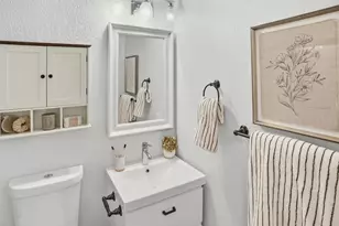47 Plumas Cir, Novato, CA 94947 - Photo 26