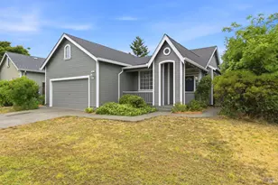 1842 Wright St, Santa Rosa, CA 95404 - Photo 2