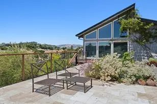 349 Fairhills Dr, San Rafael, CA 94901 - Photo 6