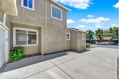 1882 Hummingbird Drive, Fairfield, CA 94534 - Photo 8