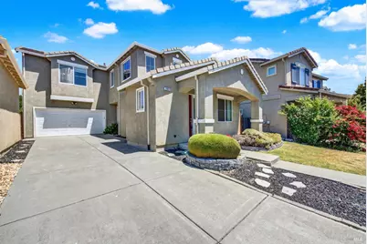 1882 Hummingbird Drive, Fairfield, CA 94534 - Photo 2