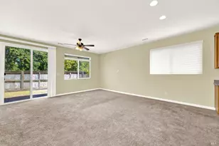 1882 Hummingbird Dr, Fairfield, CA 94534 - Photo 22