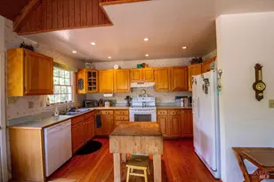 48600 Hwy 101 Hwy, Laytonville, CA 95454 - Photo 16
