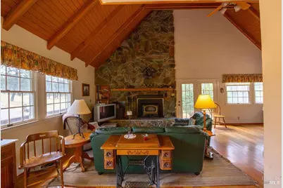 48600 Highway 101 Highway, Laytonville, CA 95454 - Photo 12