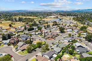 2016 Davis Dr, Fairfield, CA 94533 - Photo 12
