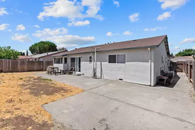 2016 Davis Drive, Fairfield, CA 94533 - Photo 6
