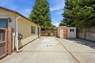 2006 Montgomery Drive, Santa Rosa, CA 95405 - Photo 32