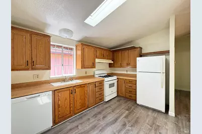 25799 Madrone Drive, Willits, CA 95490 - Photo 16