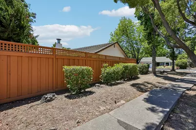 3994 Hampton Way, Napa, CA 94558 - Photo 32