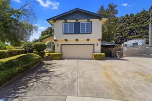 1721 Newburgh Ct, Fairfield, CA 94534 - Photo 2