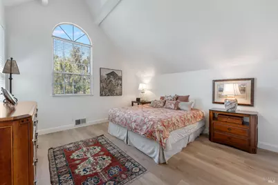 377 E 2nd Street, Benicia, CA 94510 - Photo 16