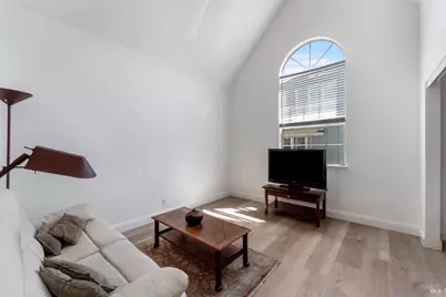 377 E 2nd Street, Benicia, CA 94510 - Photo 24
