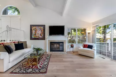 377 E 2nd Street, Benicia, CA 94510 - Photo 6