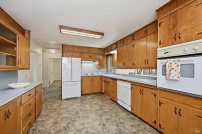 4941 Hansen Drive, Santa Rosa, CA 95409 - Photo 8