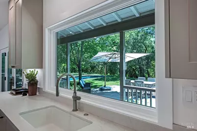 5519 Dry Creek Road, Healdsburg, CA 95448 - Photo 8