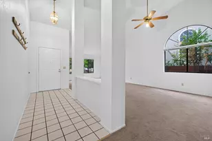 527 Mallory Ave, Windsor, CA 95492 - Photo 6