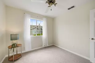 450 E E St, Benicia, CA 94510 - Photo 26