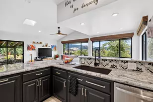 275 Kerry Ln, Cloverdale, CA 95425 - Photo 32