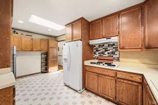 613 Ashbury Ave, Santa Rosa, CA 95404 - Photo 22