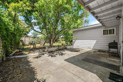 613 Ashbury Avenue, Santa Rosa, CA 95404 - Photo 26