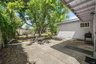 613 Ashbury Ave, Santa Rosa, CA 95404 - Photo 26