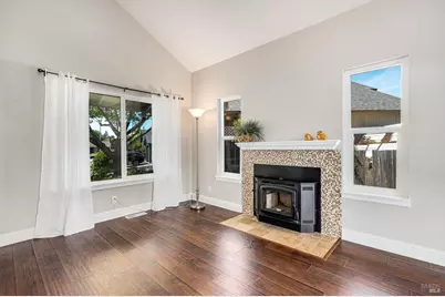 2291 Vista Del Sol Court, Santa Rosa, CA 95401 - Photo 12