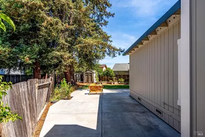 2291 Vista Del Sol Court, Santa Rosa, CA 95401 - Photo 40